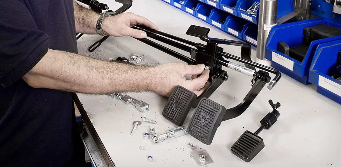 Frein au volant + gâchette accélérateur